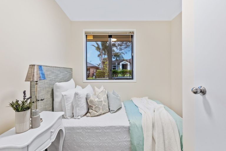 Photo of property in 4 Kippure Close, East Tamaki, Auckland, 2013