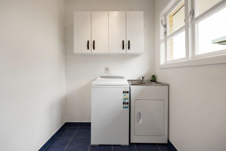 Photo of property in 36 Grey Street, Cambridge, 3434