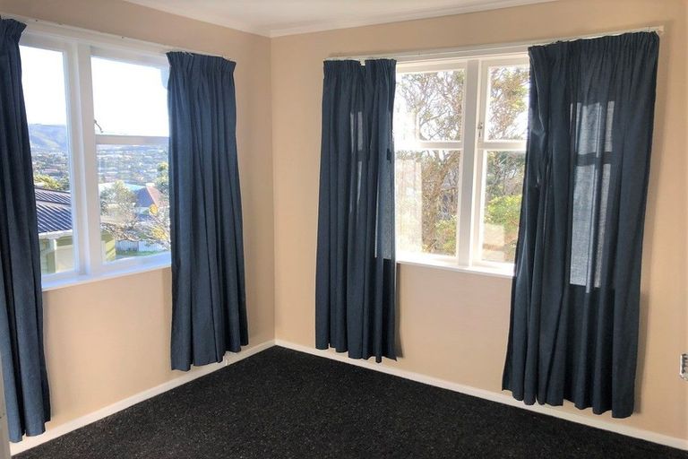 Photo of property in 30 Baylands Drive, Newlands, Wellington, 6037