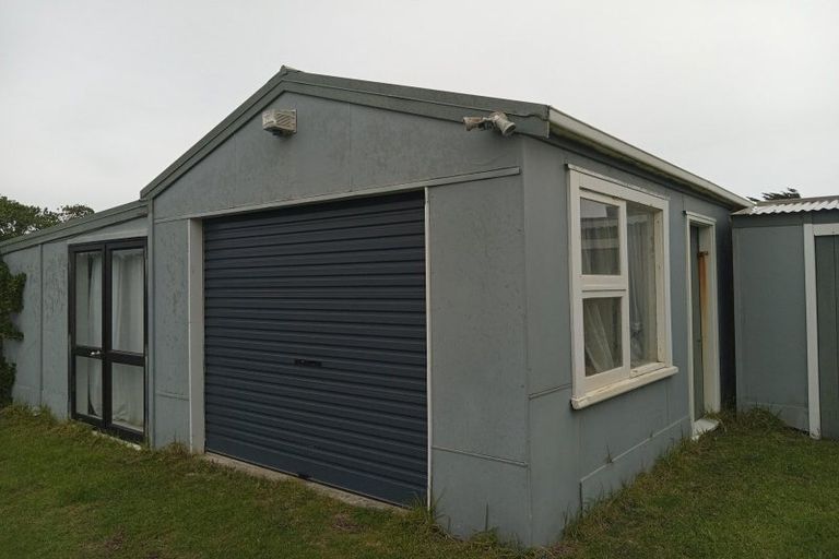 Photo of property in 21 Kent Avenue, Waitarere Beach, Levin, 5510