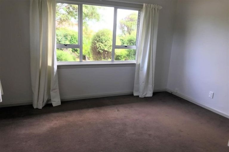 Photo of property in 4 Moana Crescent, Blagdon, New Plymouth, 4310