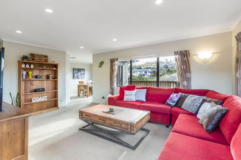 Photo of property in 12 Governor Grey Road, Snells Beach, 0920