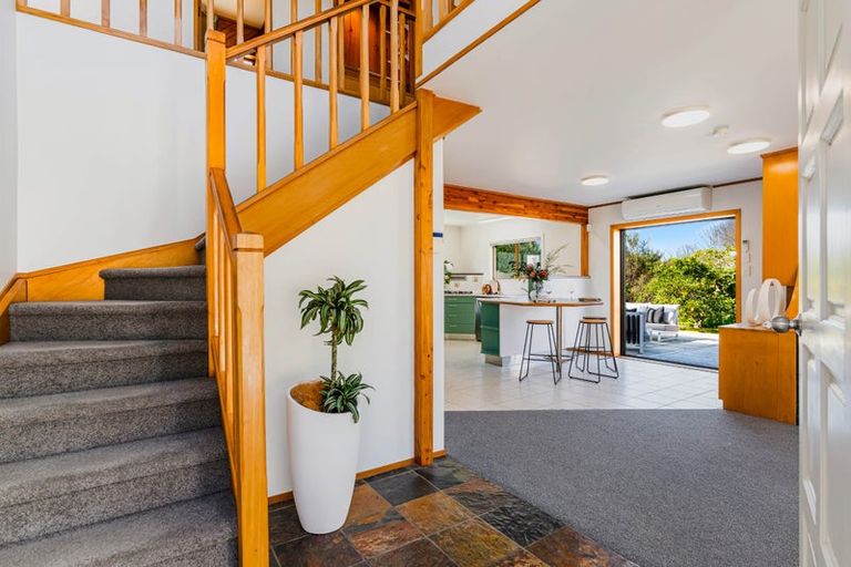 Photo of property in 22 Weza Lane, Kumeu, 0810
