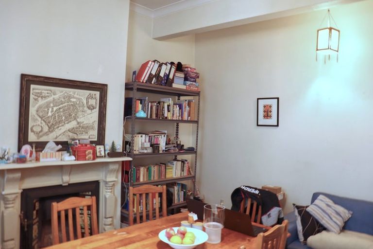 Photo of property in 300 Tinakori Road, Thorndon, Wellington, 6011