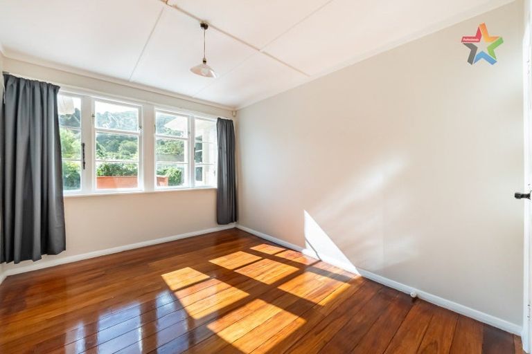 Photo of property in 66 Wilkie Crescent, Naenae, Lower Hutt, 5011