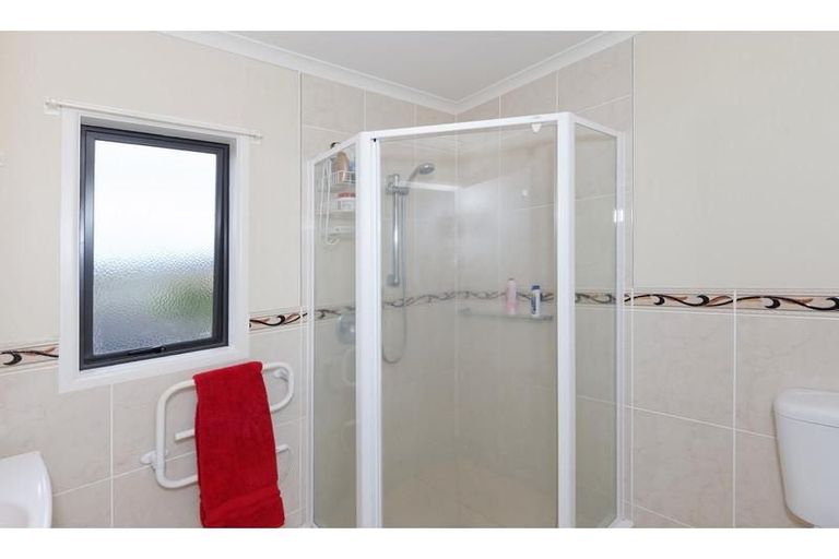 Photo of property in 8 Skip Lane, East Tamaki, Auckland, 2013