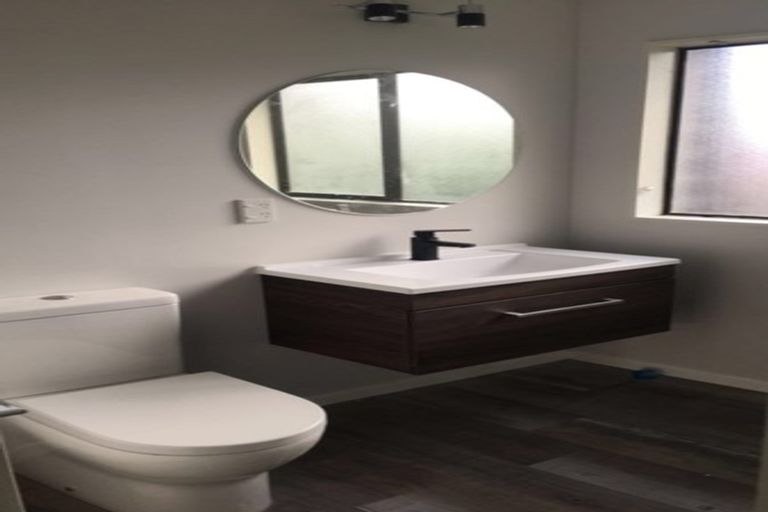 Photo of property in 18 Church Street, Swanson, Auckland, 0612