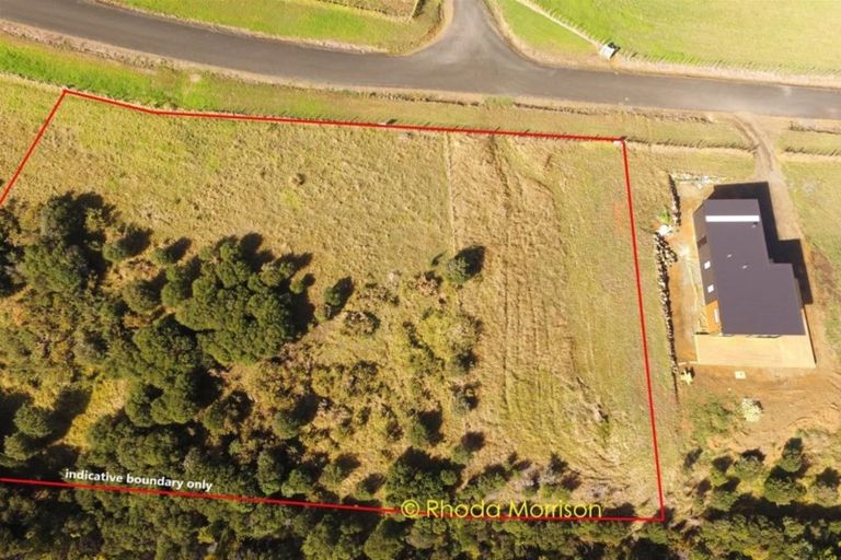 Photo of property in 9 Te Wairoa Lane, Tinopai, Matakohe, 0593