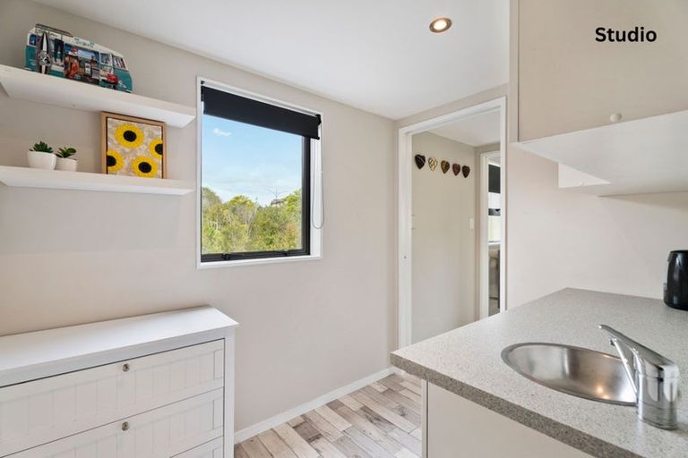 Photo of property in 28 Durbin Court, Greenhithe, Auckland, 0632