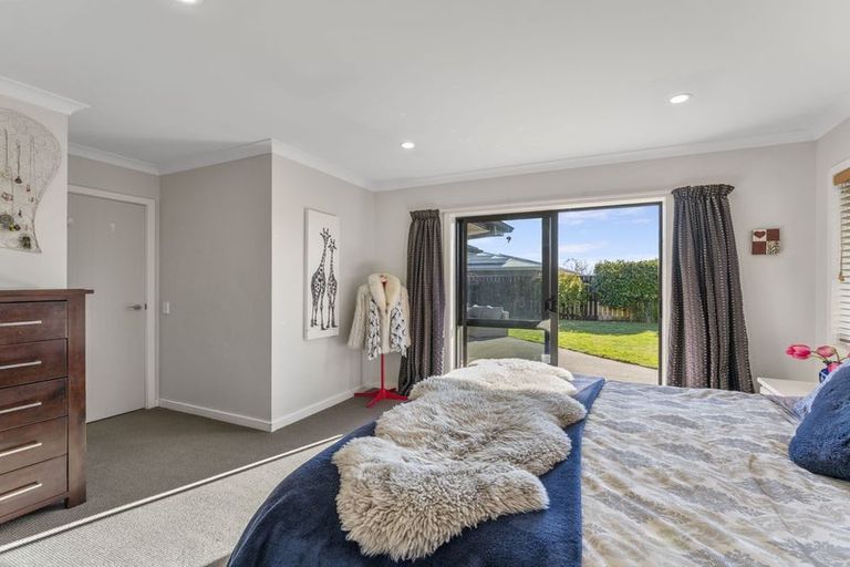 Photo of property in 8 Brompton Close, Richmond Heights, Taupo, 3330