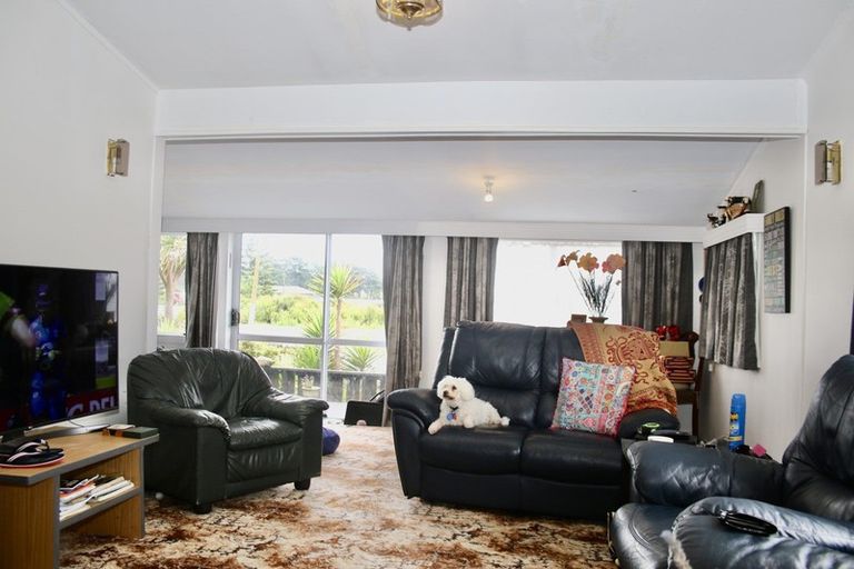 Photo of property in 23 Nash Parade, Foxton Beach, Foxton, 4815