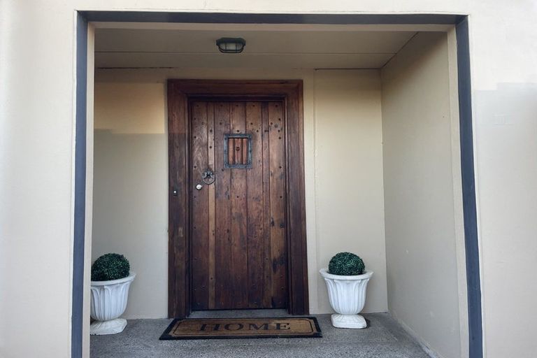 Photo of property in 10 Oxford Road, Rangiora, 7400