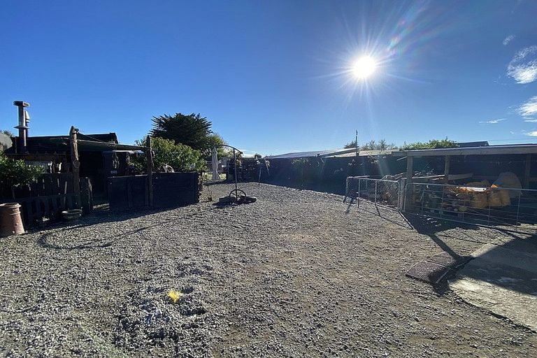 Photo of property in 7 Russell Esplanade, Otautau, 9610