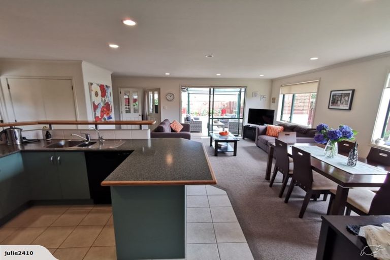 Photo of property in 5 Kihi Place, Ruakaka, 0116