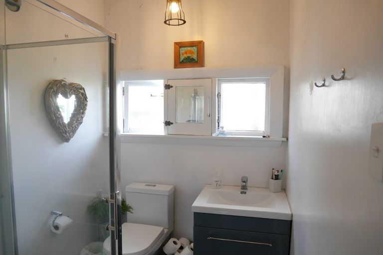 Photo of property in 16 Allard Street, Edgeware, Christchurch, 8013