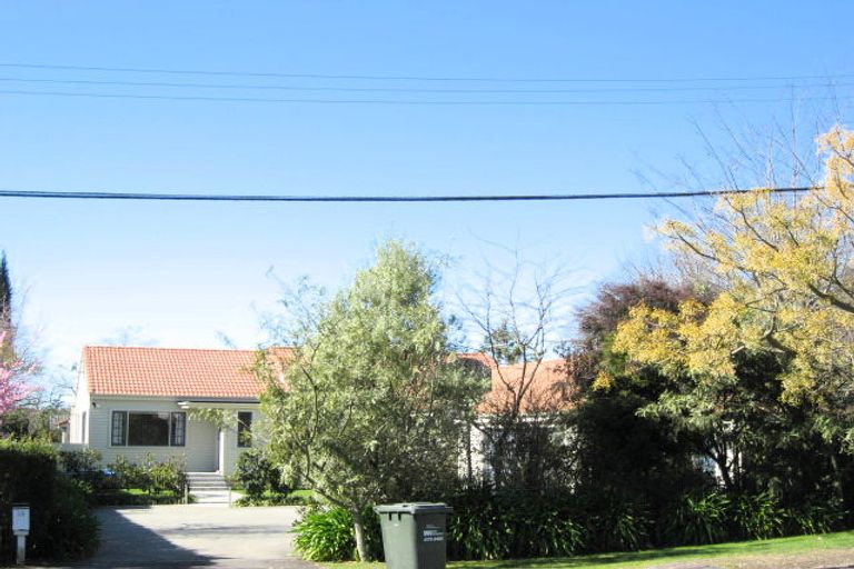 Photo of property in 19 Simla Avenue, Havelock North, 4130