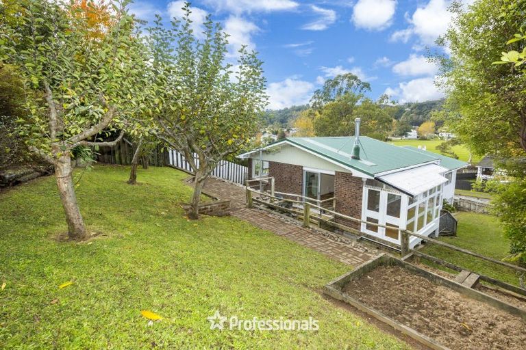 Photo of property in 55 Norana Road, Timberlea, Upper Hutt, 5018