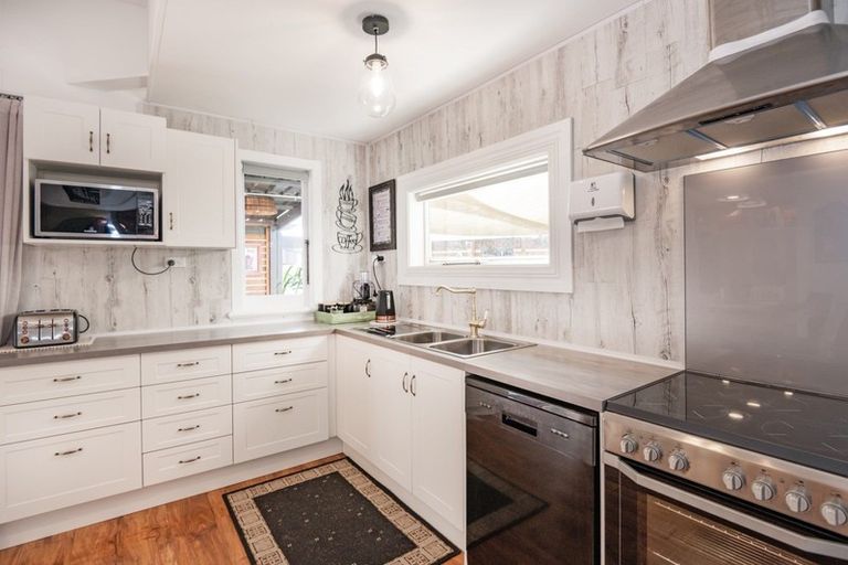 Photo of property in 923 Railway Road, Raureka, Hastings, 4120