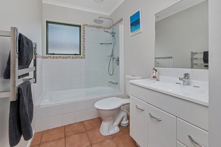 Photo of property in 130 Bream Bay Drive, Ruakaka, 0116