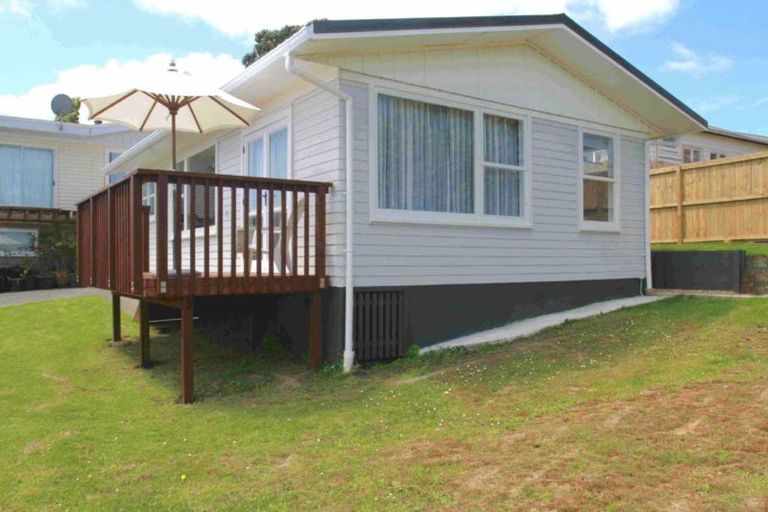 Photo of property in 1/3 Flaxdale Street, Birkdale, Auckland, 0626
