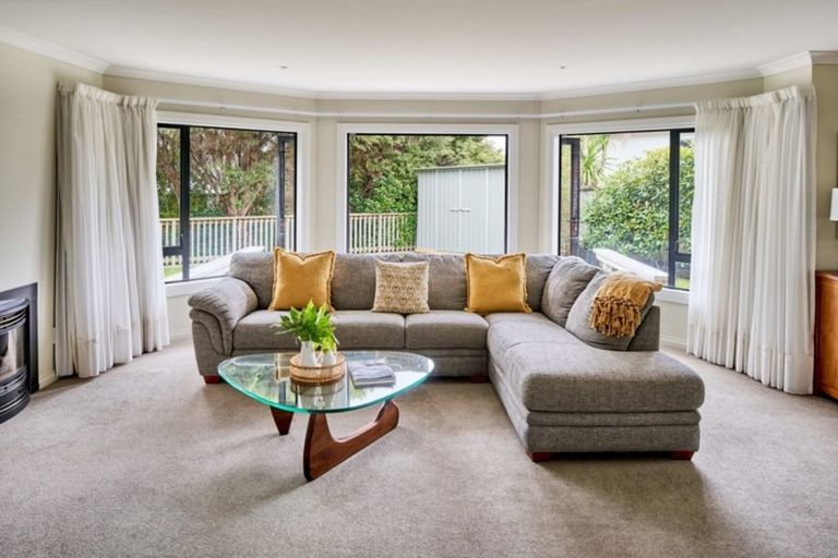 Photo of property in 14 Port Lane, Whitby, Porirua, 5024