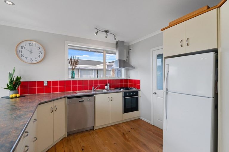 Photo of property in 72 Pegasus Avenue, North New Brighton, Christchurch, 8083