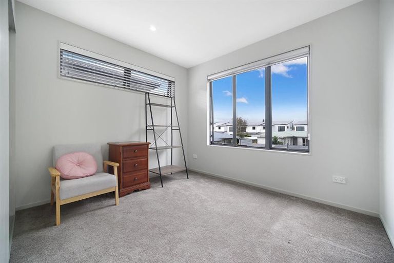 Photo of property in 11a Kent Road, Manurewa, Auckland, 2102