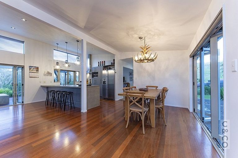 Photo of property in 8 Pineview Lane, Helensville, 0875