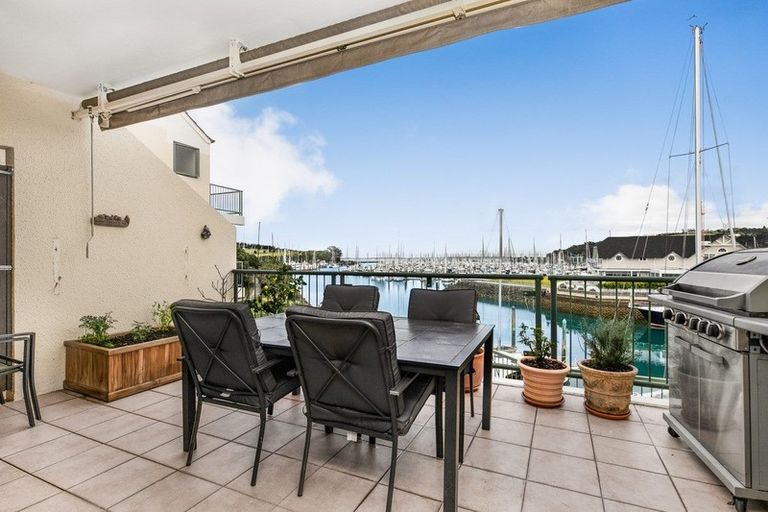 Photo of property in 10 Harbour Village Drive, Gulf Harbour, Whangaparaoa, 0930