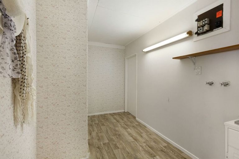 Photo of property in 2/10 Yarrow Place, Papakowhai, Porirua, 5024