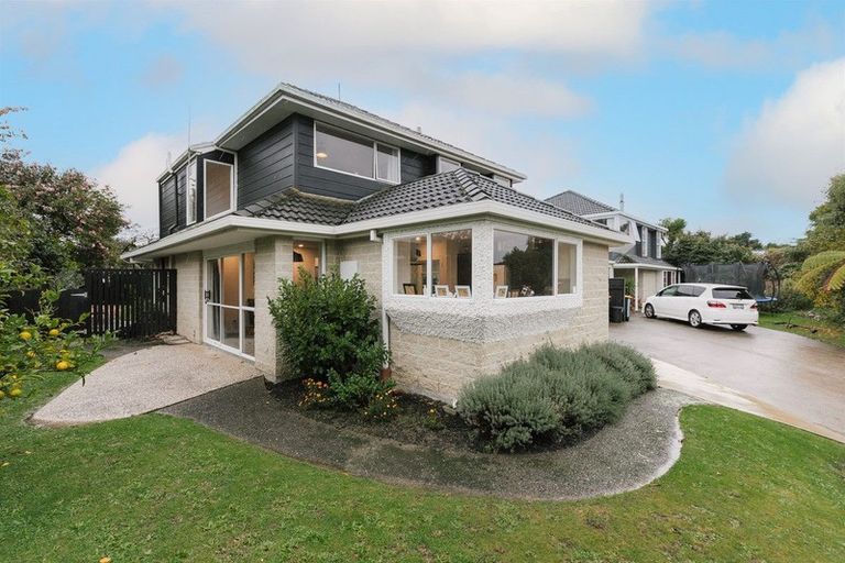 Photo of property in 23b Pahiatua Street, Hokowhitu, Palmerston North, 4410