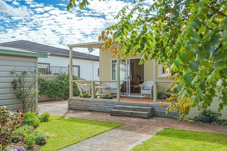 Photo of property in 34 Rongopai Street, Palmerston North, 4414