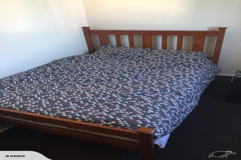 Photo of property in 17 Pirie Crescent, Moera, Lower Hutt, 5010