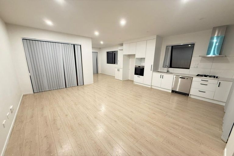 Photo of property in 106 Bellbird Street, Papakura, 2110