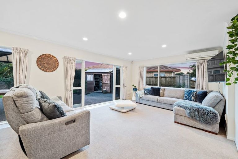 Photo of property in 46 Blue Heron Rise, Stanmore Bay, Whangaparaoa, 0932