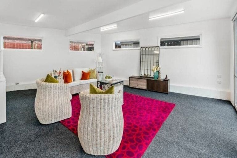 Photo of property in 7 Susanne Place, Pakuranga, Auckland, 2010