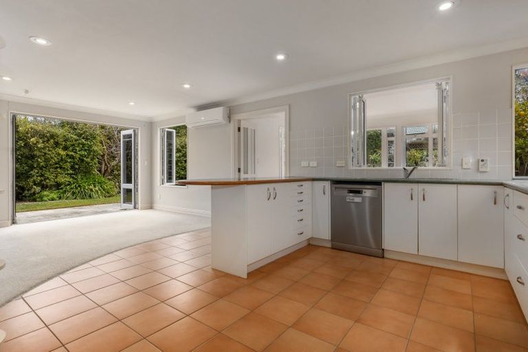 Photo of property in 40 Samwell Drive, Whitby, Porirua, 5024