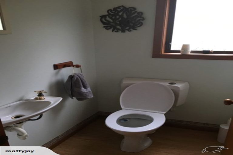 Photo of property in 2/5 Scarborough Terrace, Mount Victoria, Wellington, 6011