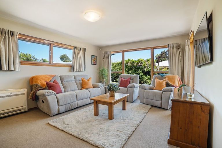 Photo of property in 2/4 Hudson Street, Bryndwr, Christchurch, 8053