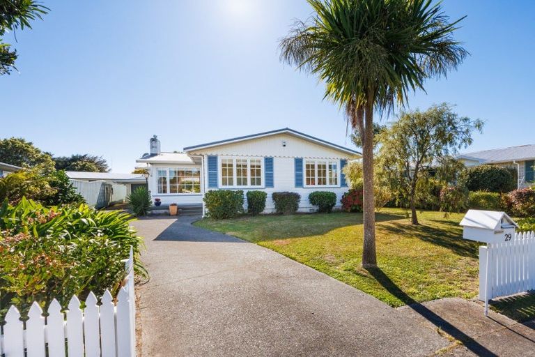 Photo of property in 29 Buick Crescent, Awapuni, Palmerston North, 4412