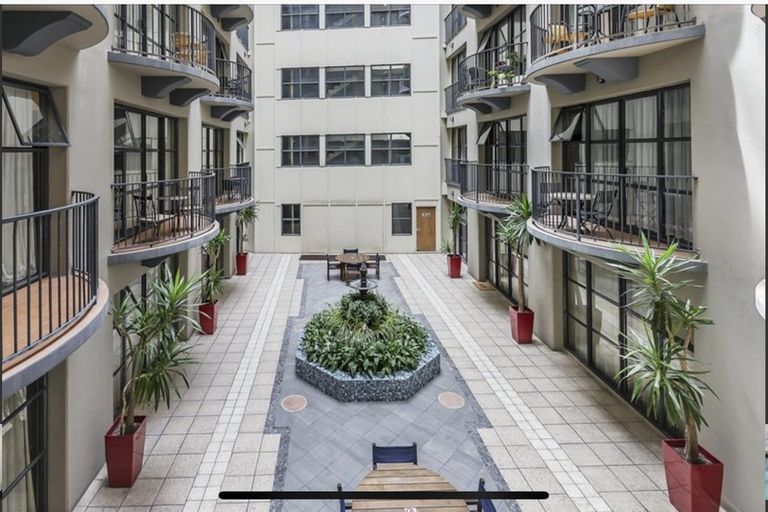 Photo of property in Atrium Apartments, 3n/154 The Terrace, Wellington Central, Wellington, 6011