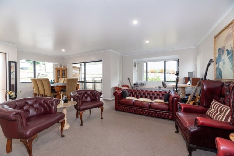 Photo of property in 4 Elder Place, Massey, Auckland, 0614