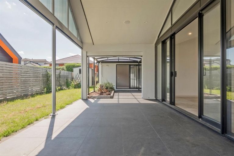 Photo of property in 1 Topping Place, Whitianga, 3510