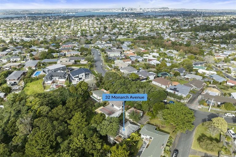 Photo of property in 32 Monarch Avenue, Hillcrest, Auckland, 0627