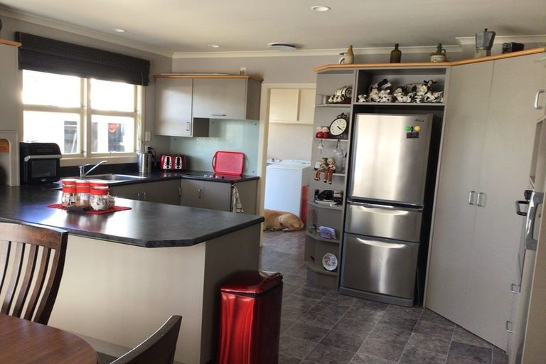 Photo of property in 14 Lincoln Street, Riversdale, 9776