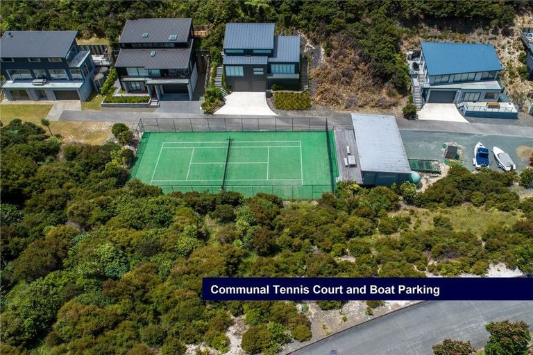 Photo of property in 33 Surf Road, Mangawhai Heads, Mangawhai, 0505