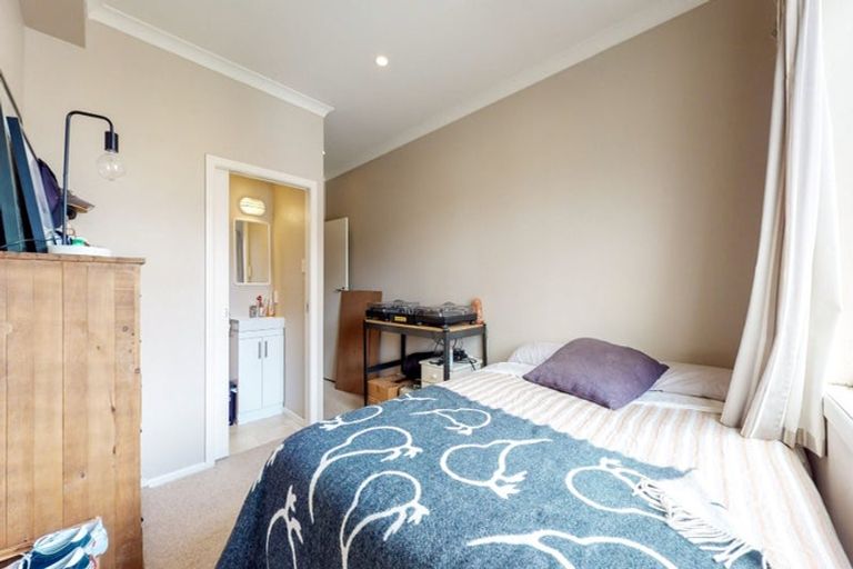Photo of property in 76 Rintoul Street, Newtown, Wellington, 6021