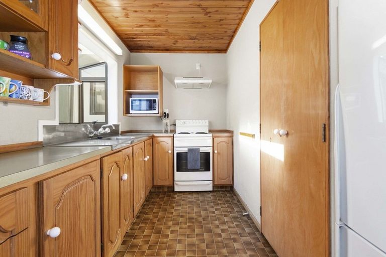 Photo of property in 7 Rangataua Street, Welcome Bay, Tauranga, 3112