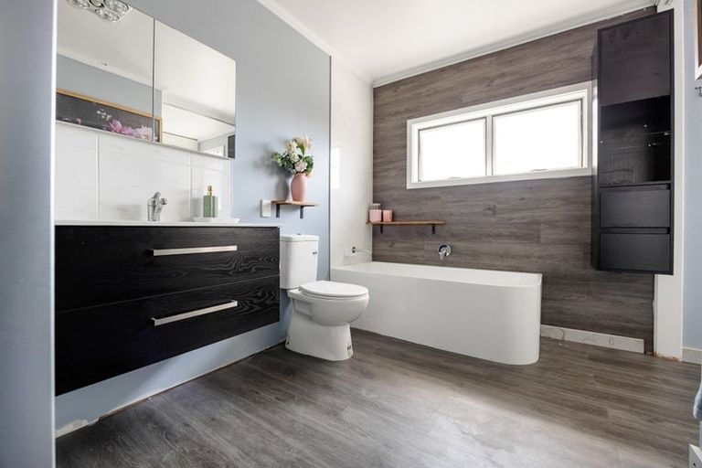 Photo of property in 17 Glenview Terrace, Glenview, Hamilton, 3206