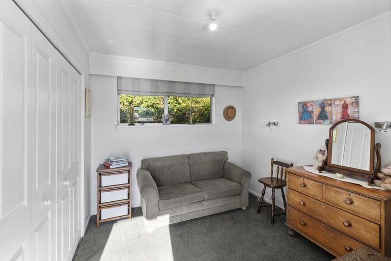 Photo of property in 1 Gunns Crescent, Cashmere, Christchurch, 8022
